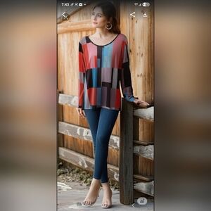 NWOT Geometric Color Block Top-Size M